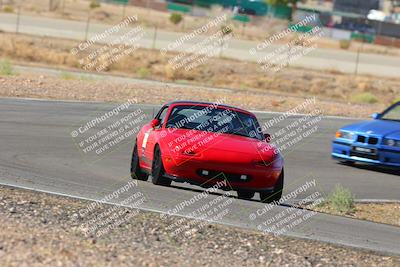 media/Oct-01-2022-Team Topak Racing (Sat) [[f860fb51be]]/2-Inter Low 2/session 1 turn 3/